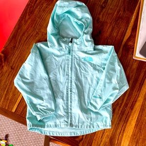North face Wind Breaker (2T)